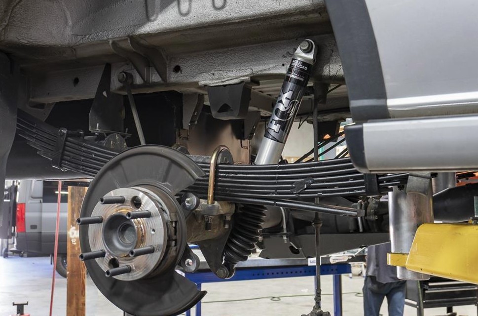 QUY TRÌNH SIẾT CỜ LÊ LỰC BULÔNG QUANG NHÍP SƠ MI RƠ MOÓC (U-BOLT) ĐẠT CHUẨN