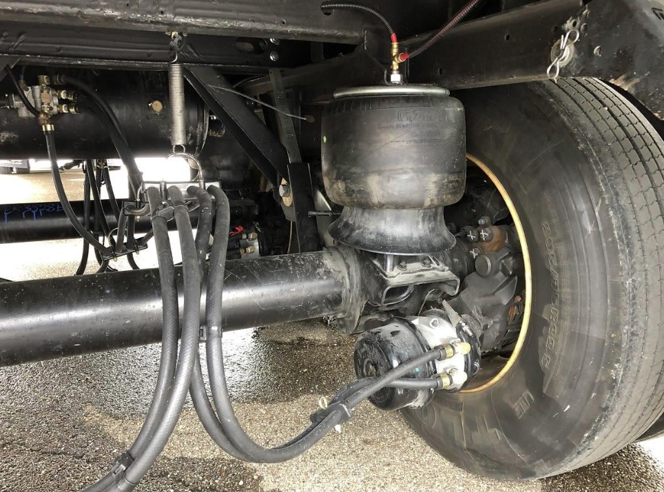 Tìm hiểu cơ chế hoạt động của hệ thống treo trượt moóc (Air Ride Suspension)