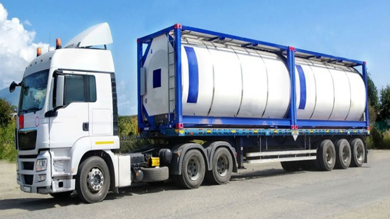 Mooc xương chở container bồn (ISO Tank): Lưu ý về trọng tâm cao và kỹ ...