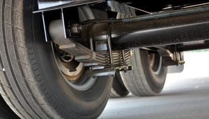 TỐC ĐỘ MÀI MÒN LỐP VẸT: TẠI SAO SẮT XI MOÓC YẾU LÀ THỦ PHẠM KHIẾN VỎ XE BỊ MÒN VẸT NHANH GẤP ĐÔI?