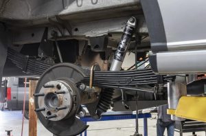 QUY TRÌNH SIẾT CỜ LÊ LỰC BULÔNG QUANG NHÍP SƠ MI RƠ MOÓC (U-BOLT) ĐẠT CHUẨN