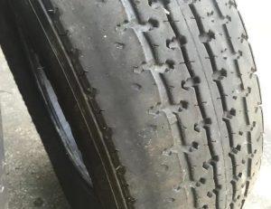 Nguyên nhân và cách khắc phục hiện tượng moóc mòn lốp vẹt một bên